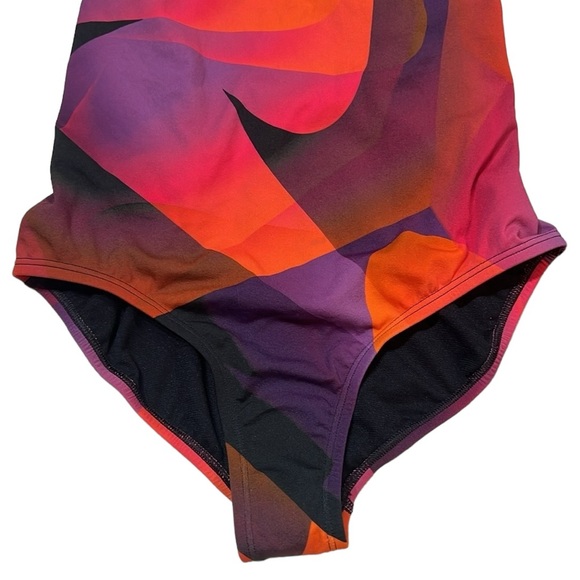 Nike HydraStrong Spectrum Cross Back One Piece Swimsuit - Picture 6 of 12